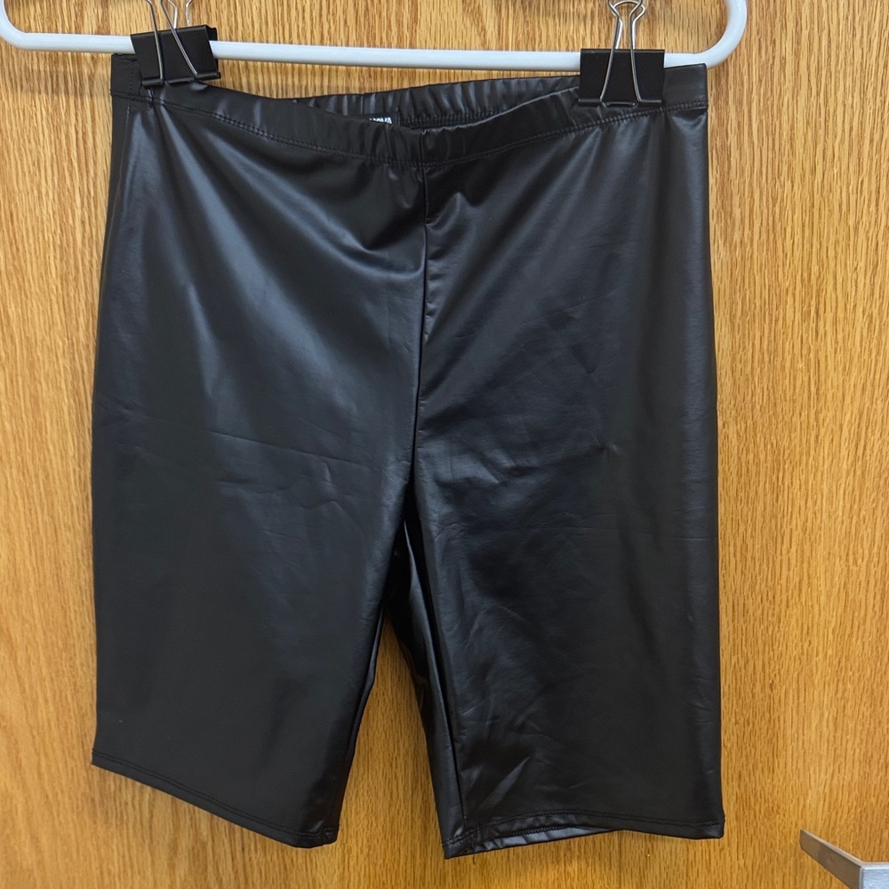 Fashion Nova Glossy Black Bike Shorts - Picture 1 of 2
